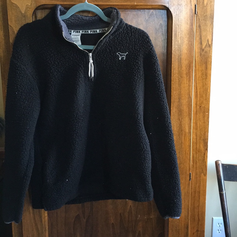 PINK fuzzy half zip up🖤